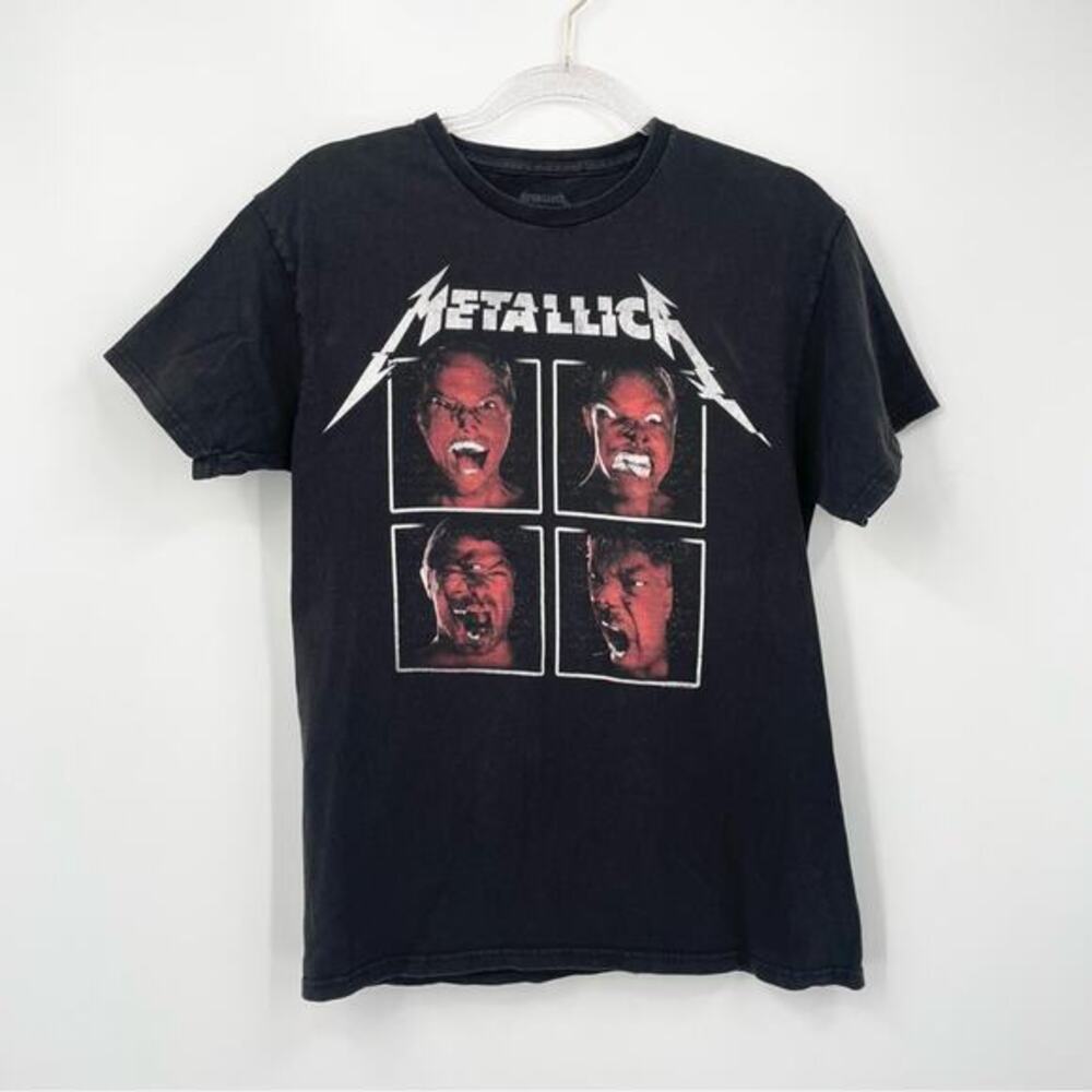 Metallica World Wired Tour Black Size Medium Rock Metal Band Tee Grunge